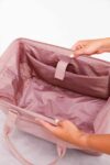 2479_Weekender_AtlasPink_Front_b319d631-c177-46b9-b260-2365ce771ac3