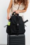 BEIS123460_Backpack_Black_1287_958a21f8-a829-4aff-b4bd-e9a278ce0734