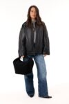 BEIS129901-TheCrescentCatchall-Black-product_0698_V1