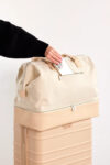 Beis_Weekender_Beige_Product_2100_1aead20e-d9f6-43ba-8612-f2b879e992e9